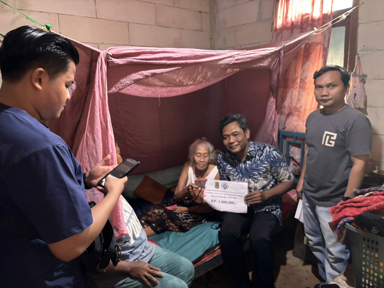 Pemerintah Desa Pasirkamuning Salurkan BLT Dana Desa kepada 18 KPM untuk Periode Januari–Juni 2026